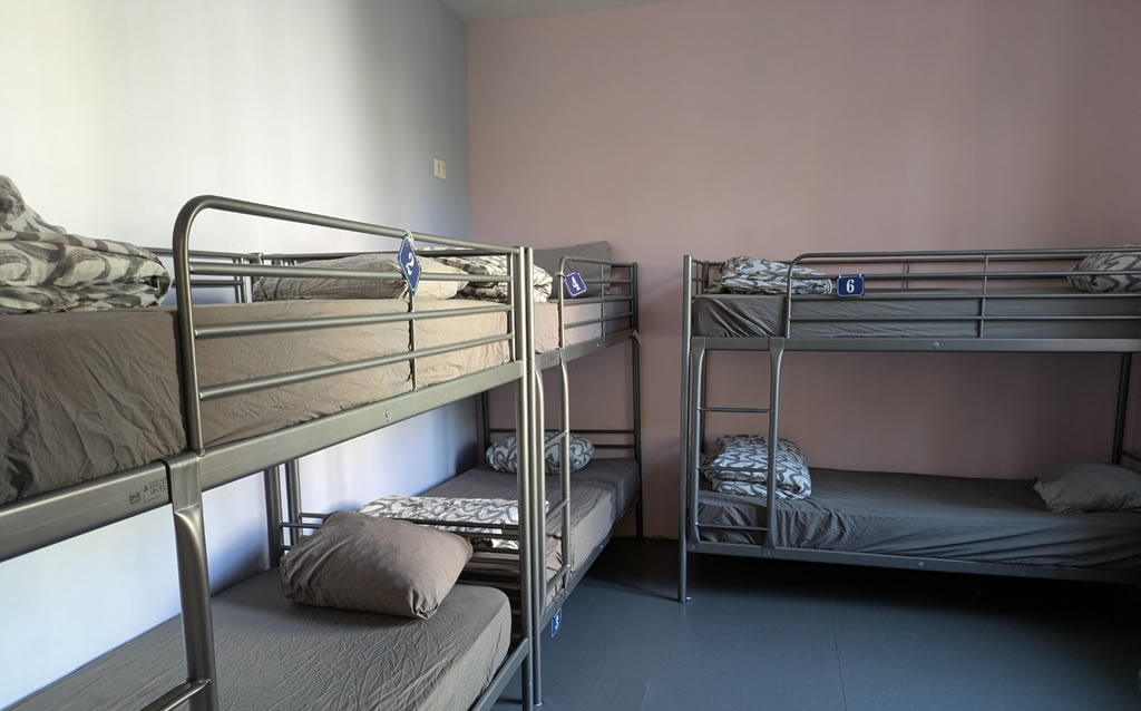 6 bed Budget Dorm
